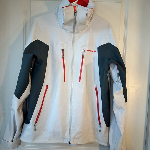Patagonia Powder Bowl Insulated Lt Grey/Drk Grey Red Trim Gortex Jacket,Medium - Picture 10 of 11